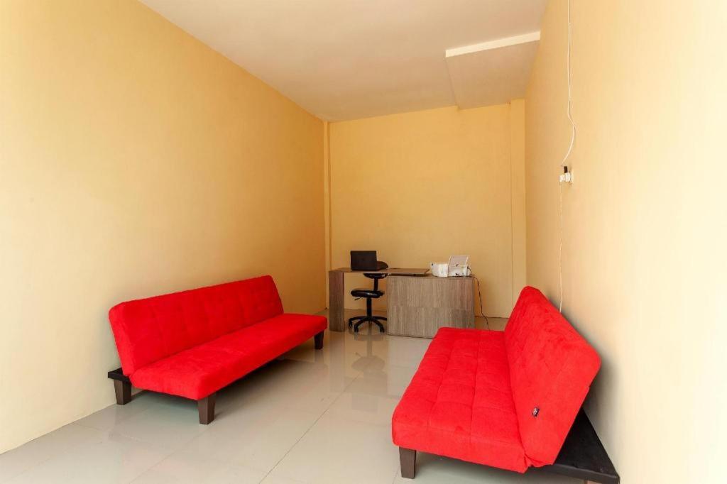 Richmond Guest House Cirebon Redpartner Екстериор снимка