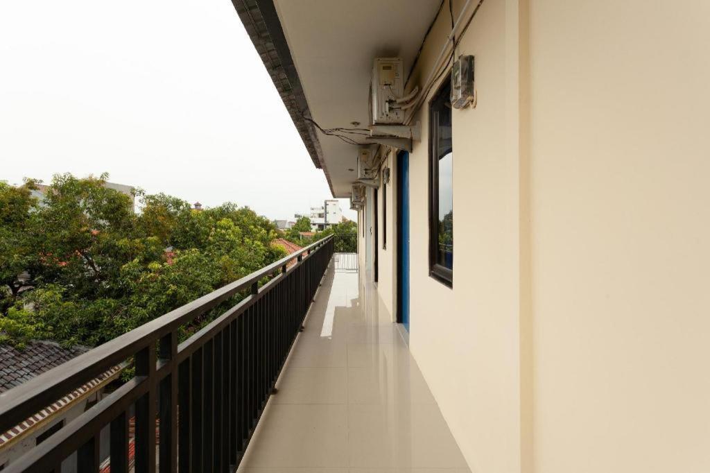 Richmond Guest House Cirebon Redpartner Екстериор снимка