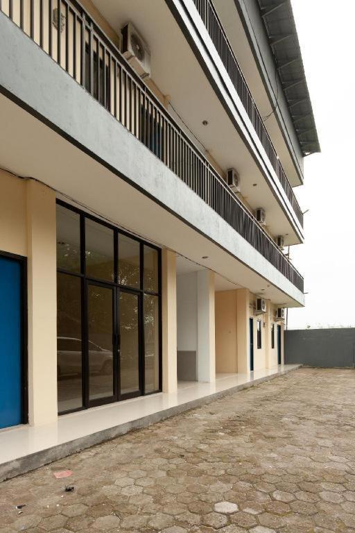 Richmond Guest House Cirebon Redpartner Екстериор снимка