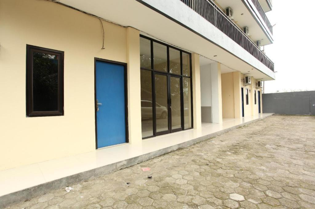 Richmond Guest House Cirebon Redpartner Екстериор снимка